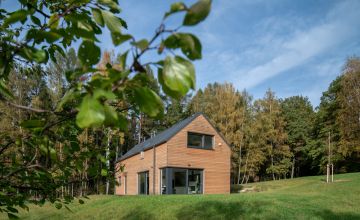 Reference - rekreační dřevostavba na klíč, realizace spol. ALFAHAUS