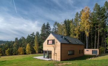 Reference - rekreační dřevostavba na klíč, realizace spol. ALFAHAUS
