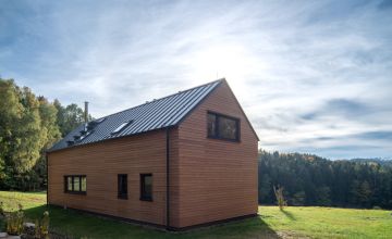 Reference - rekreační dřevostavba na klíč, realizace spol. ALFAHAUS