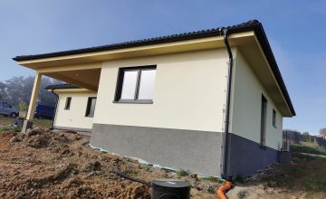 Nízkoenergetický rodinný dům v difuzně otevřeném stěnovém systému ALFADIFU, reference ALFAHAUS