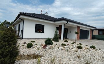 Reference: kompaktní rodinný dům v systému ALFADIFU, stavba na klíč, realizace ALFAHAUS