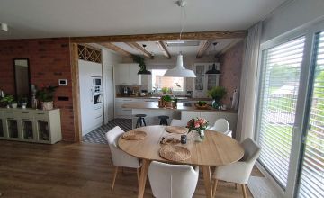Reference: kompaktní rodinný dům v systému ALFADIFU, stavba na klíč, realizace ALFAHAUS