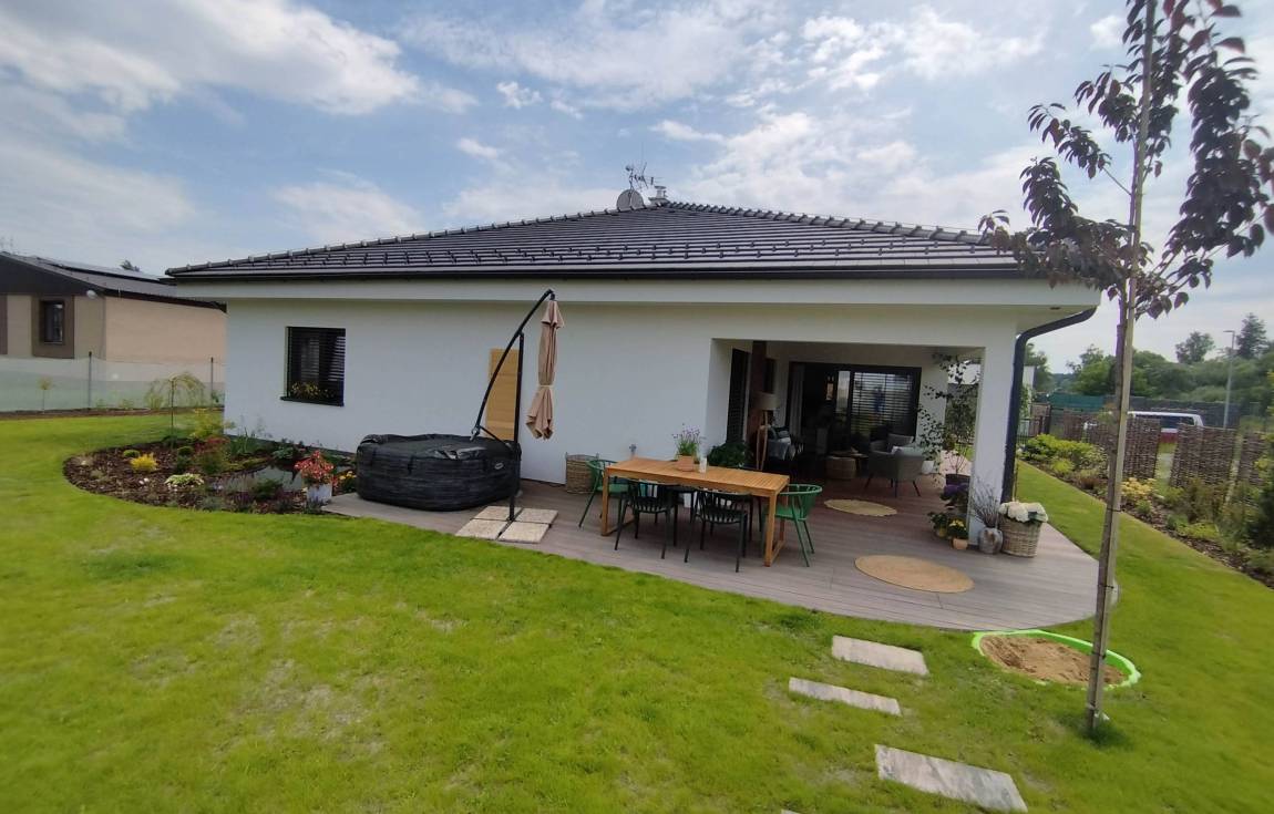 Reference: kompaktní rodinný dům 4+kk v systému Alfadifu