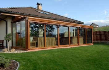 Nyn&iacute; V&aacute;m zař&iacute;d&iacute;me k dřevostavbě typovou či individu&aacute;ln&iacute; zimn&iacute; zahradu 