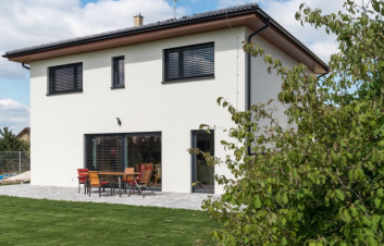 Pojďte dál! Stavba dle projektového domu KLASIK 148