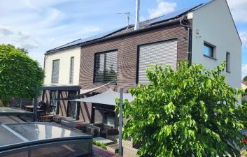 Reference: designový rodinný dům 6+KK v Božkově