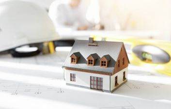 Těžká volba: vlastní bydlení, nebo pronájem?