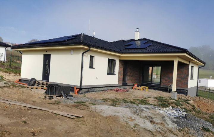 Rodinný dům v difuzně otevřeném stěnovém systému