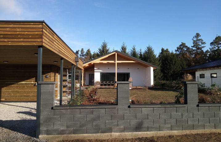 Reference: praktick&yacute; rodinn&yacute; dům v jižn&iacute;ch Čech&aacute;ch